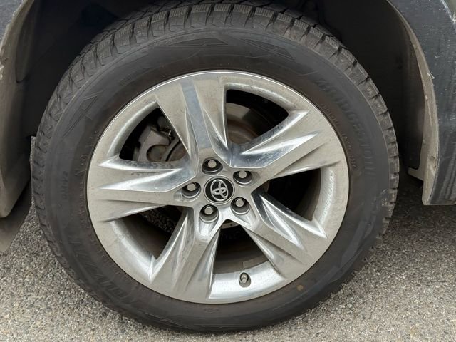 Used 2018 Toyota Highlander Limited image 15