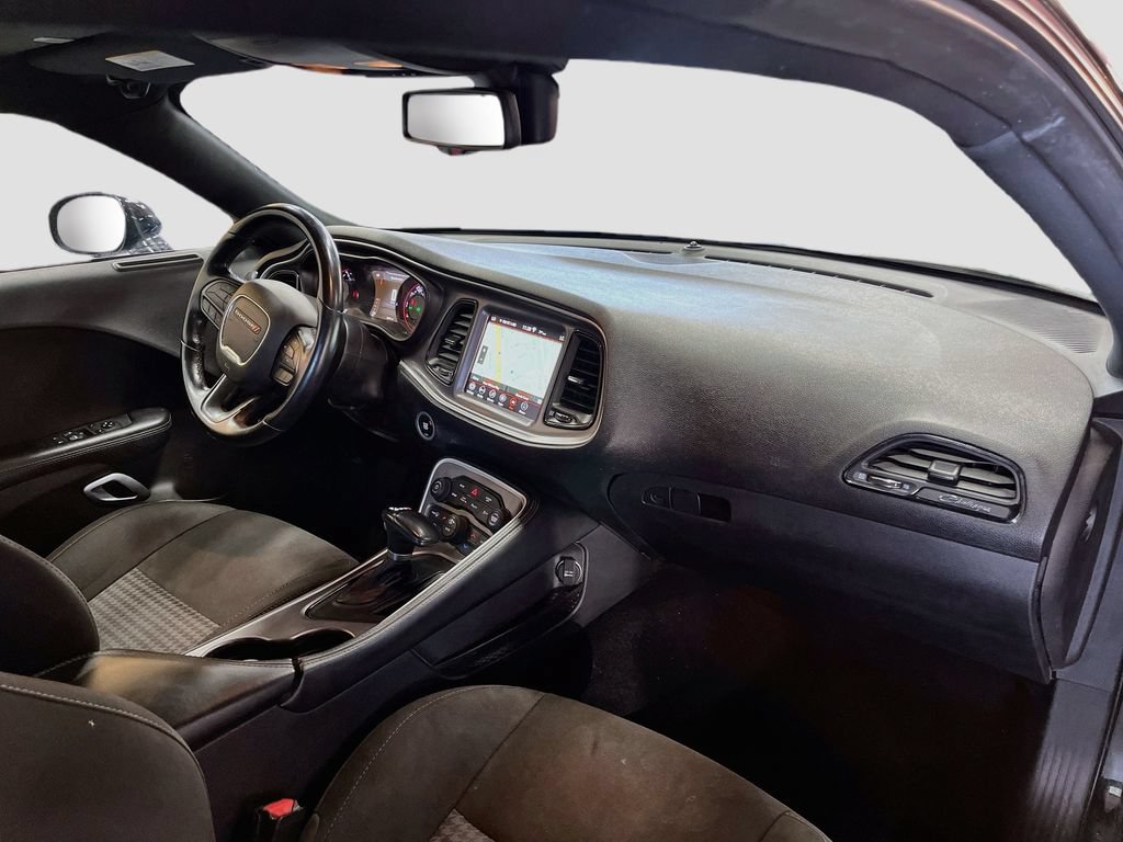 Used 2020 Dodge Challenger R/T w/ Blacktop Package RWD image 29