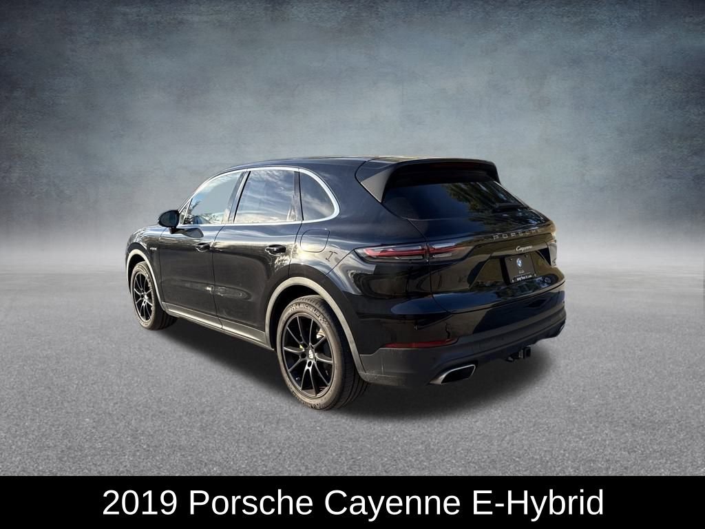 Used 2019 Porsche Cayenne E-Hybrid image 3
