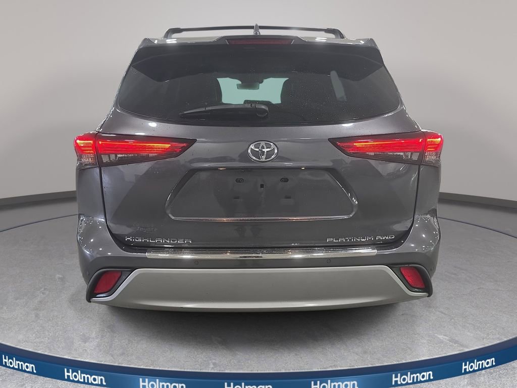 Used 2020 Toyota Highlander Platinum AWD/4WD image 6