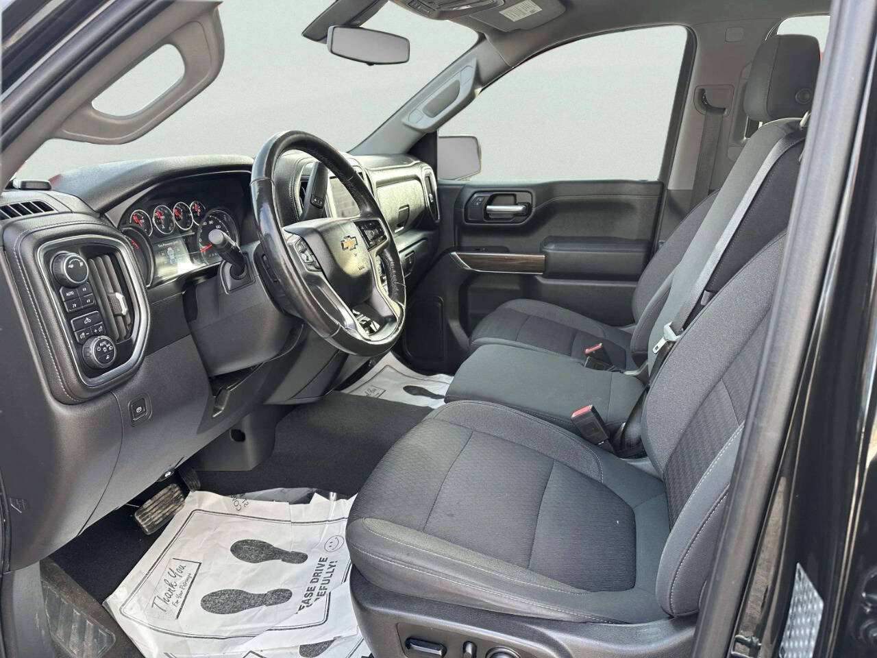 Used 2019 Chevrolet Silverado 1500 LT w/ All-Star Edition AWD/4WD image 9
