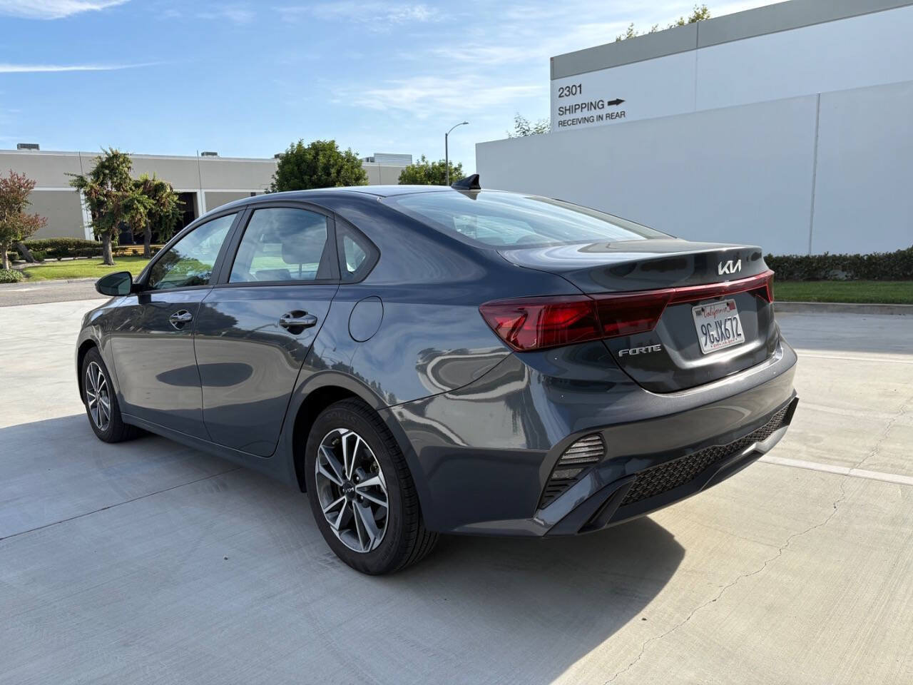 Used 2023 Kia Forte LXS FWD image 8