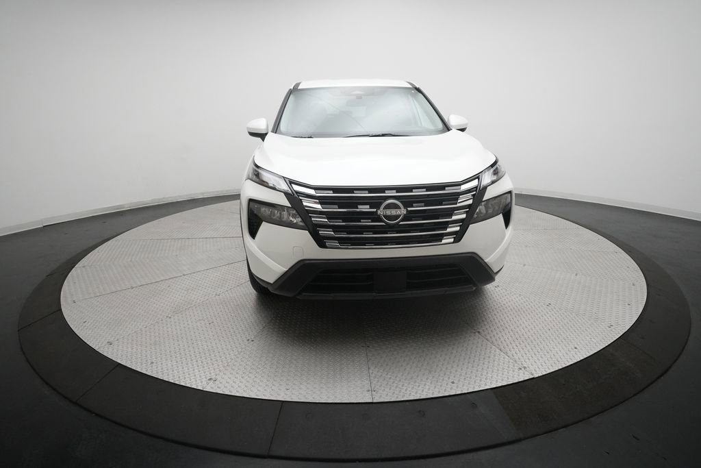 Used 2026 Nissan Rogue SV image 11