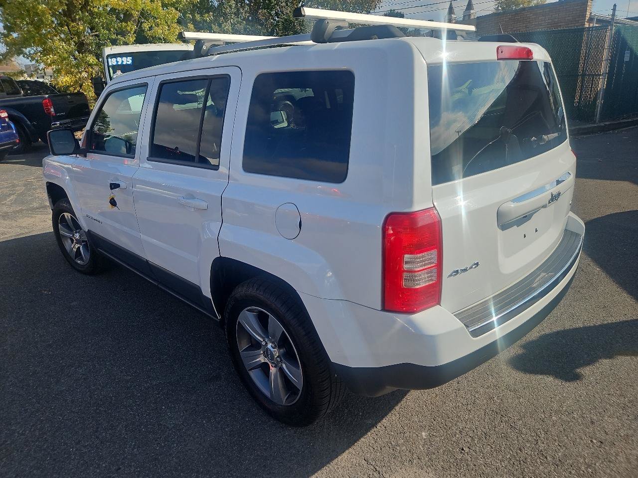 Used 2016 Jeep Patriot High Altitude AWD/4WD image 5