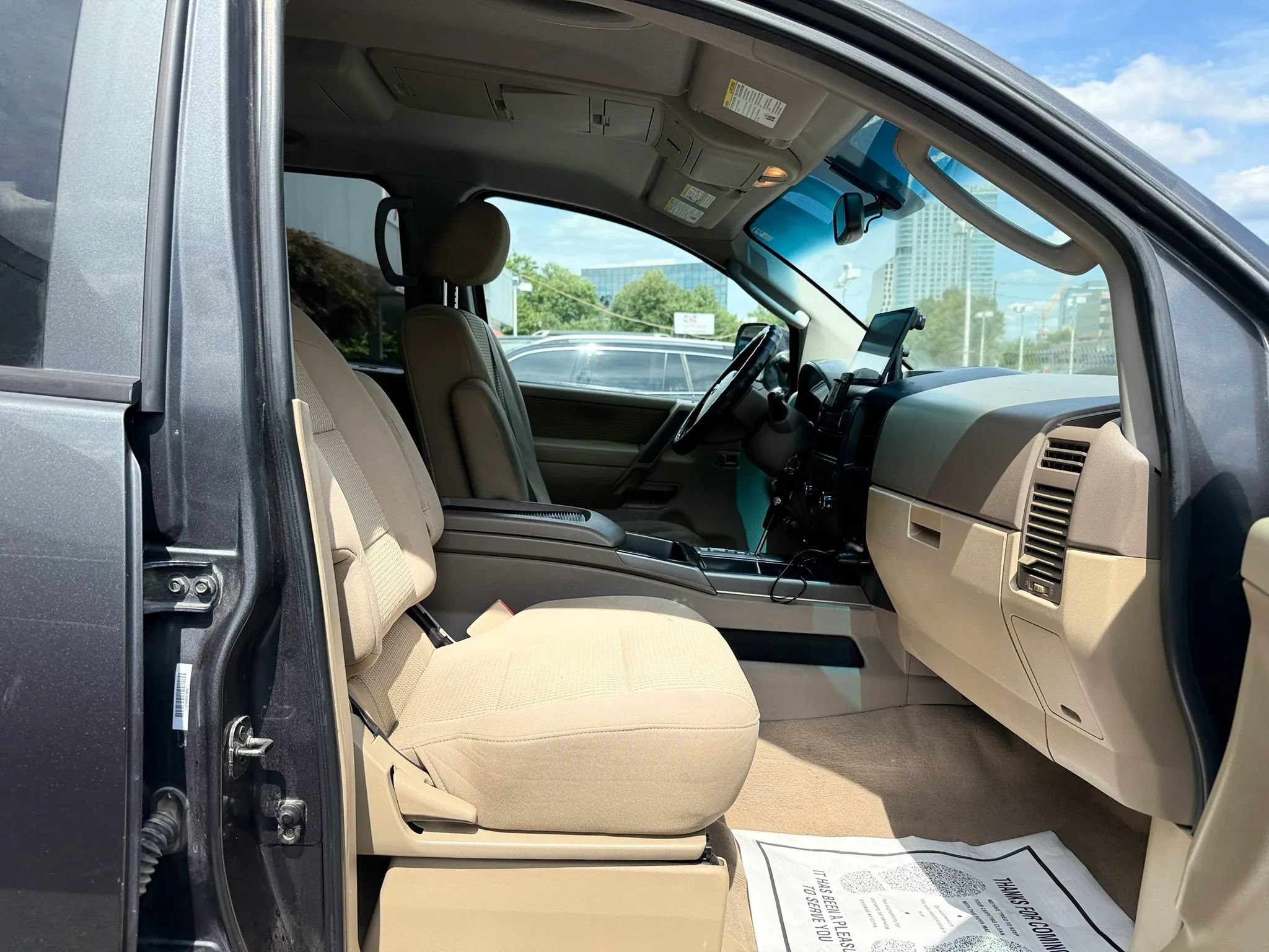 Used 2008 Nissan Titan SE AWD/4WD image 29