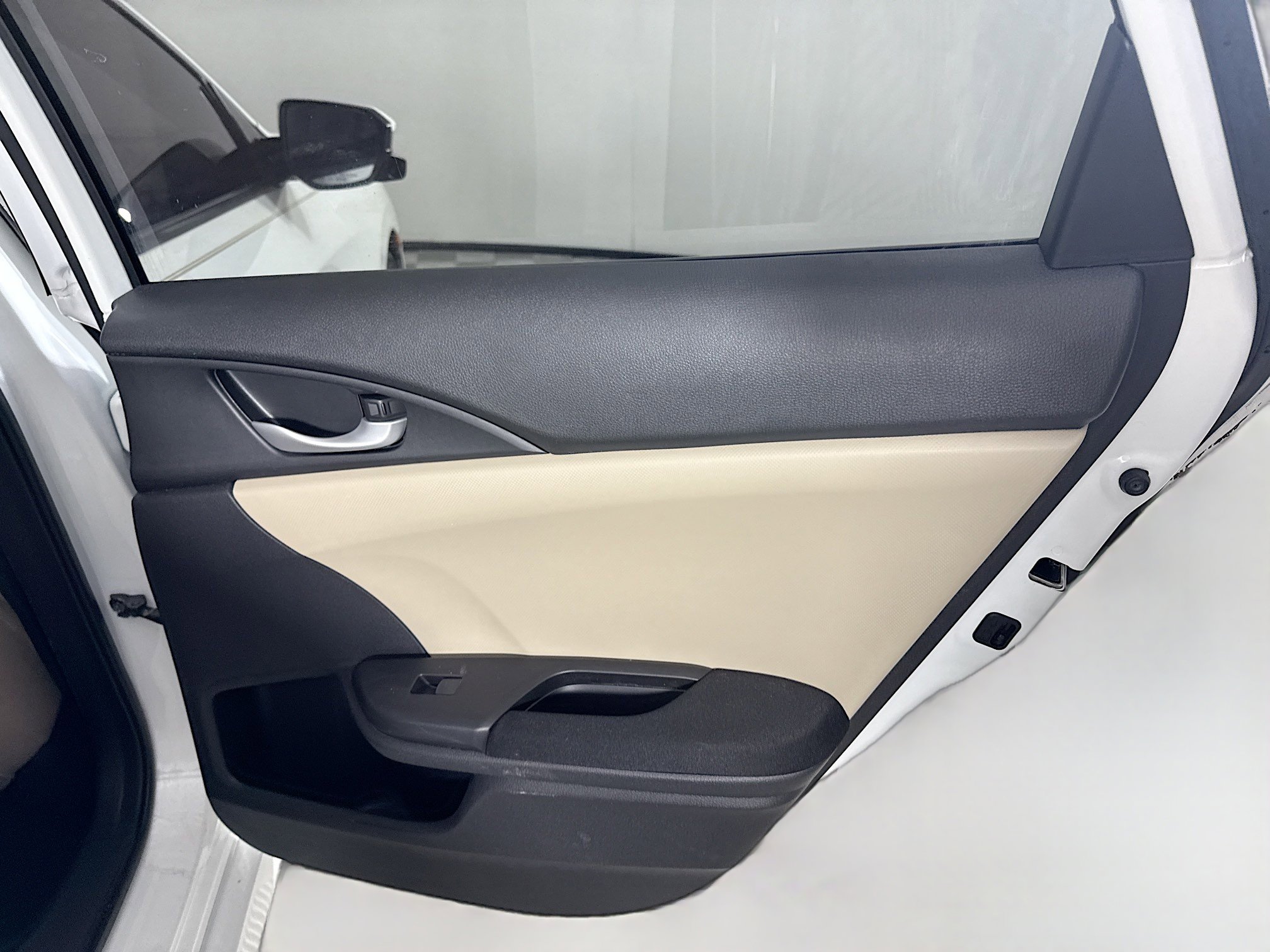 Used 2018 Honda Civic EX-T image 28