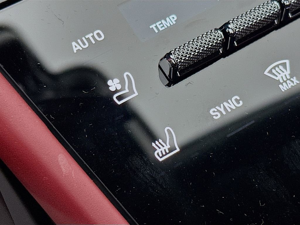 Certified 2026 Porsche Cayenne S image 23