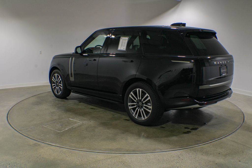 Used 2024 Land Rover Range Rover SE AWD/4WD image 4