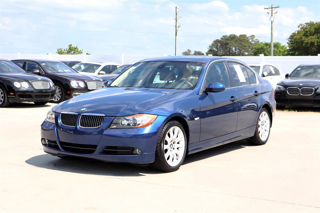 Used 2006 BMW 330xi Sedan AWD/4WD image 3