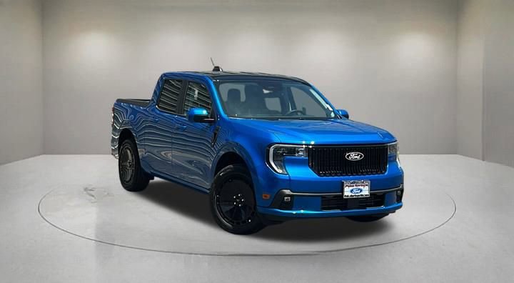 New 2025 Ford Maverick Lobo