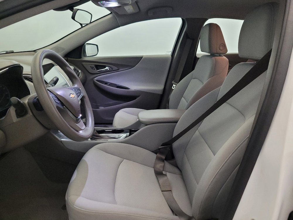 Used 2020 Chevrolet Malibu LS FWD image 17
