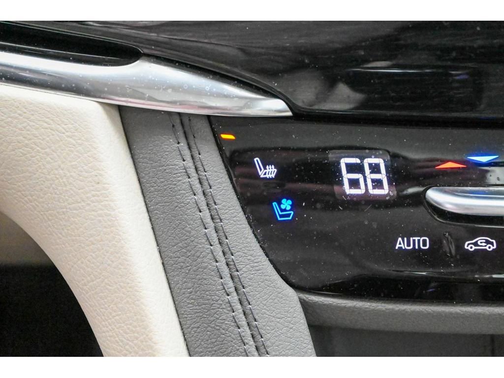 Used 2024 Cadillac XT6 Premium Luxury w/ Technology Package AWD/4WD image 49