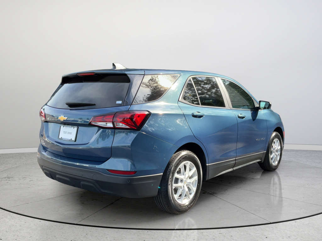Certified 2024 Chevrolet Equinox LS w/ LS Convenience Package FWD image 7