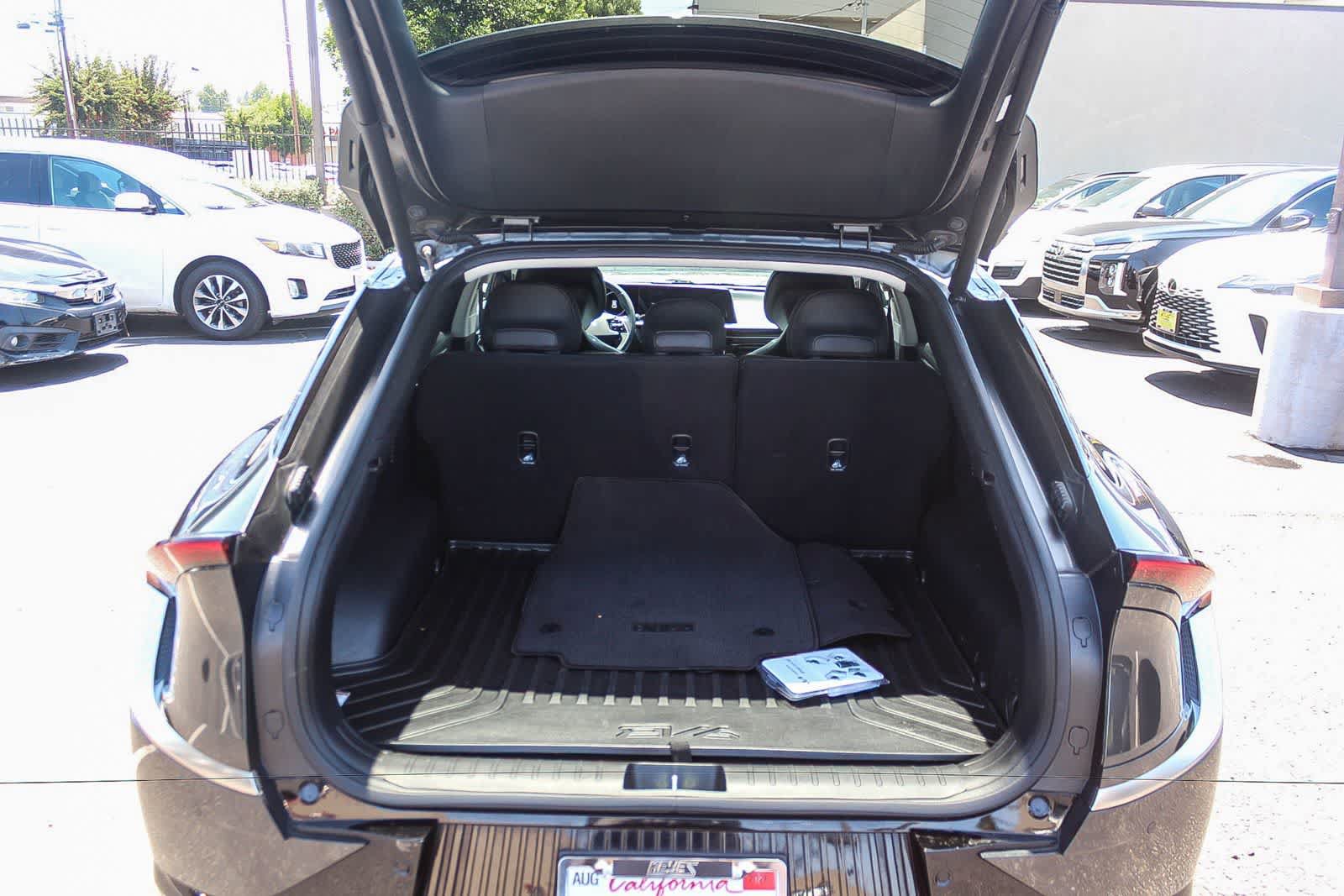 Used 2023 Kia EV6 Wind RWD image 35