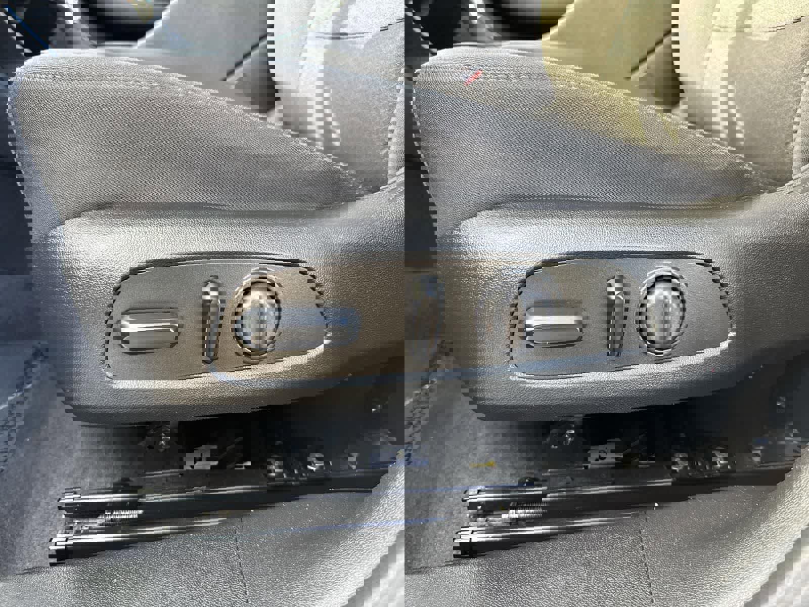 Used 2023 Chevrolet Malibu LT image 21