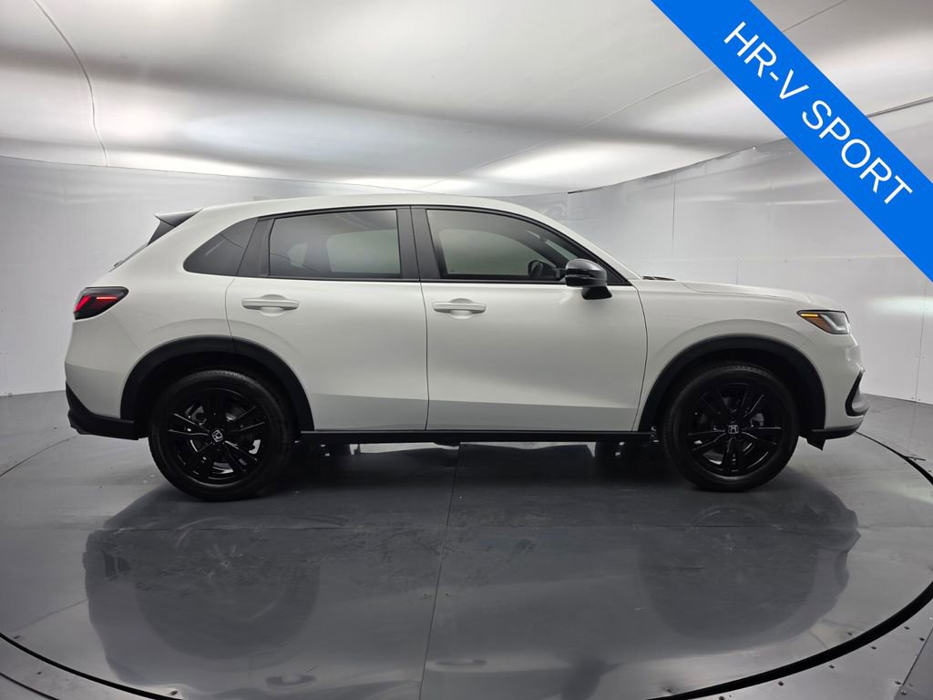 Used 2026 Honda HR-V Sport image 3