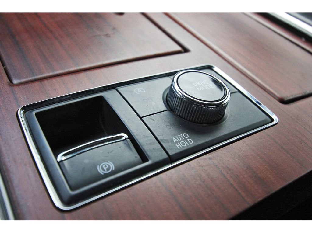 Used 2023 Lincoln Navigator L Reserve AWD/4WD image 27