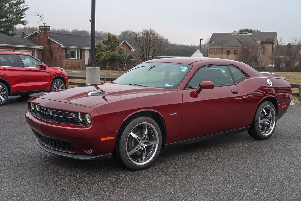 Used 2018 Dodge Challenger R/T image 4