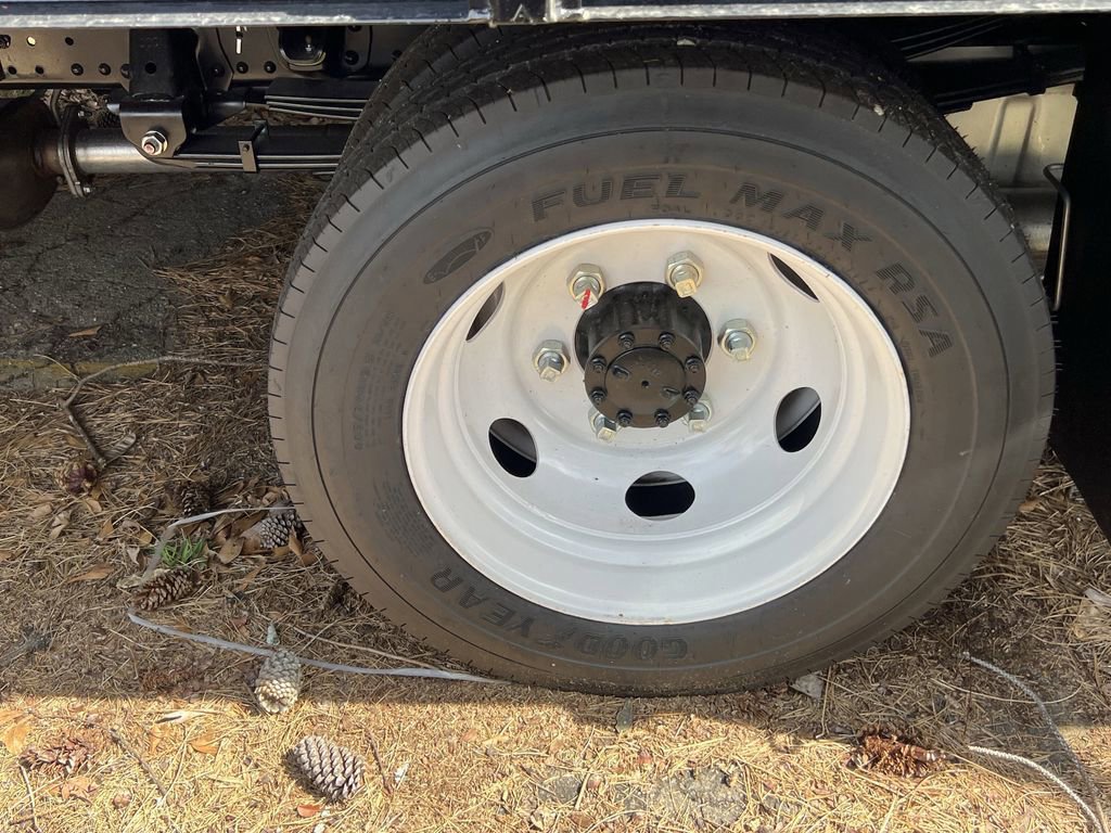 New 2025 Chevrolet Low Cab Forward 5500XG image 3