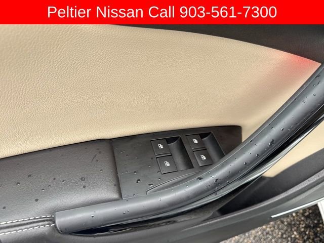 Used 2019 Buick Cascada Premium image 11