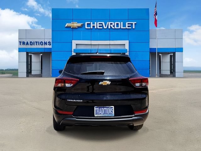 Used 2025 Chevrolet TrailBlazer LS w/ LS Convenience Package FWD image 8