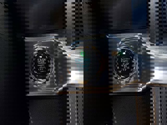 Used 2021 Ford F150 Lariat w/ Equipment Group 502A High image 38