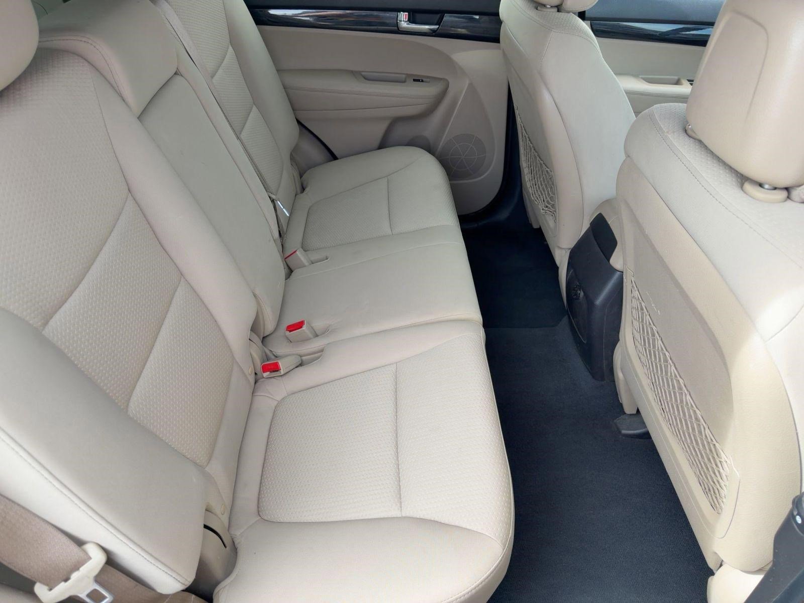 Used 2012 Kia Sorento LX image 25