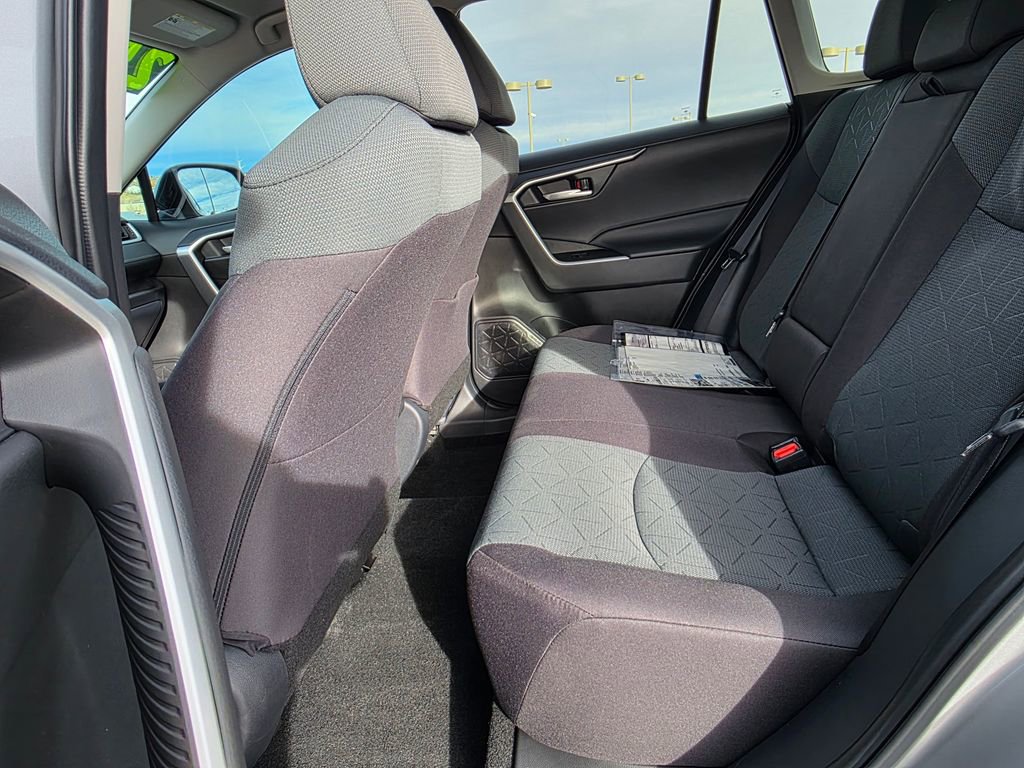 Used 2025 Toyota RAV4 XLE image 23