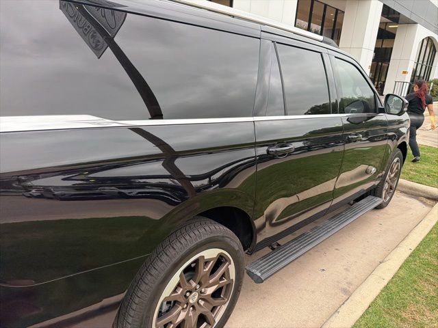 Used 2025 Ford Expedition Max King Ranch image 20
