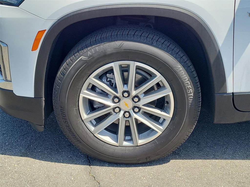 Certified 2023 Chevrolet Traverse LT image 24
