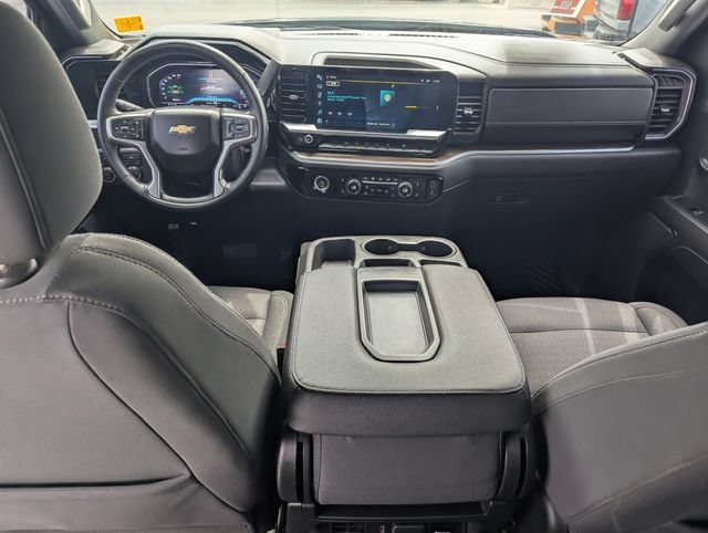 Used 2023 Chevrolet Silverado 1500 LT AWD/4WD image 15