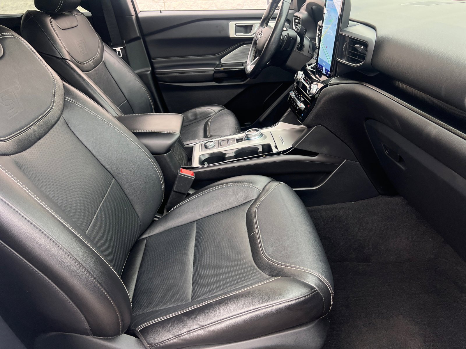 Used 2022 Ford Explorer ST w/ Equipment Group 401A image 19