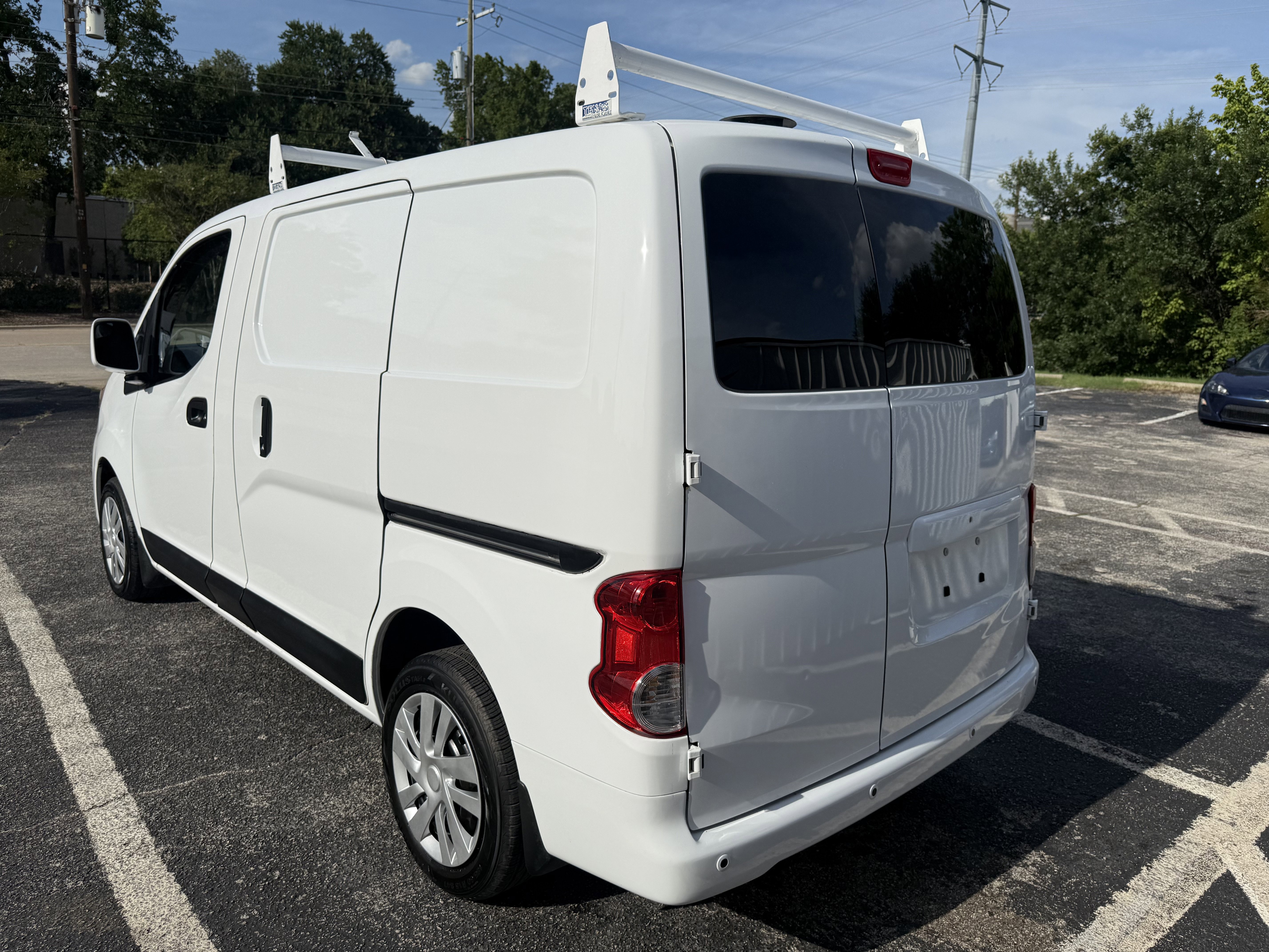 Used 2020 Nissan NV200 SV w/ Back Door Glass Package image 3