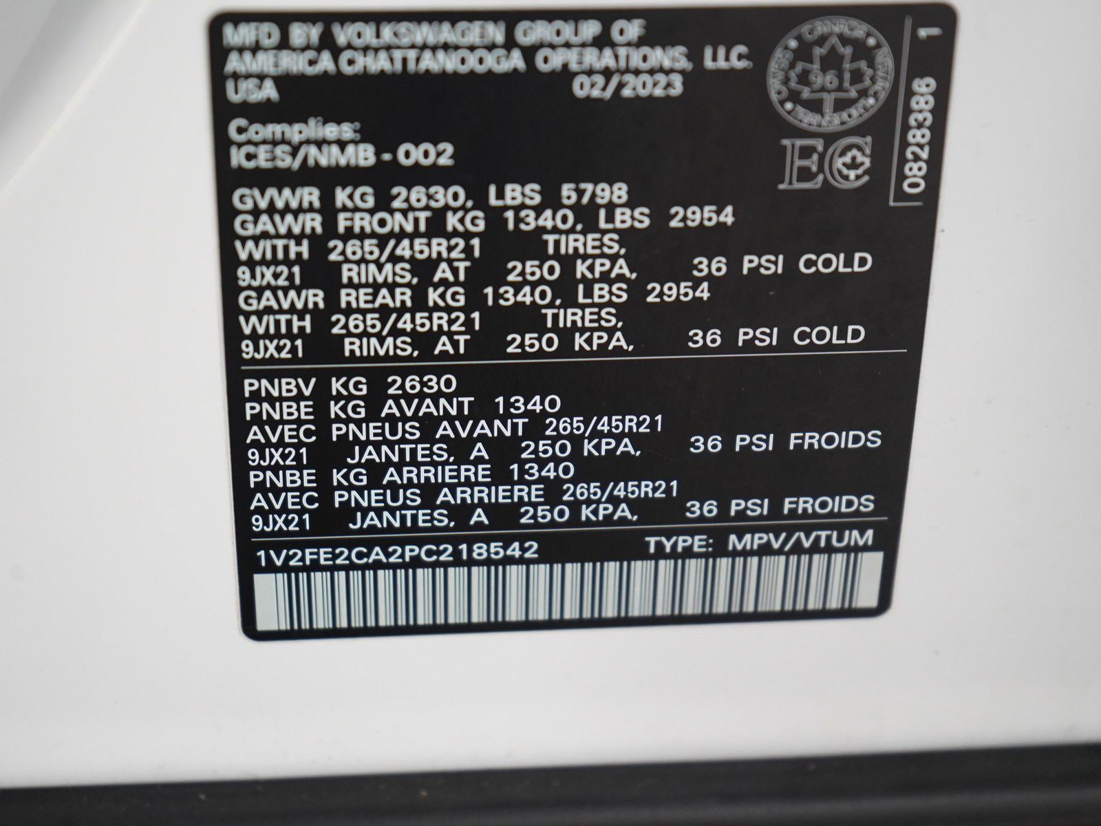 Used 2023 Volkswagen Atlas Cross Sport SEL Premium R-Line image 29