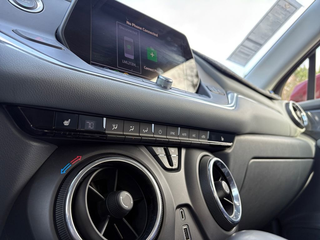 Used 2019 Chevrolet Blazer LT image 26