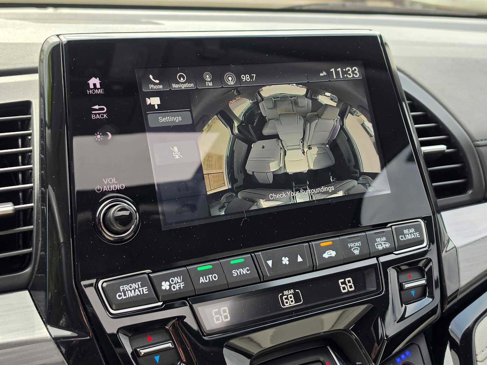 Used 2024 Honda Odyssey Elite image 32