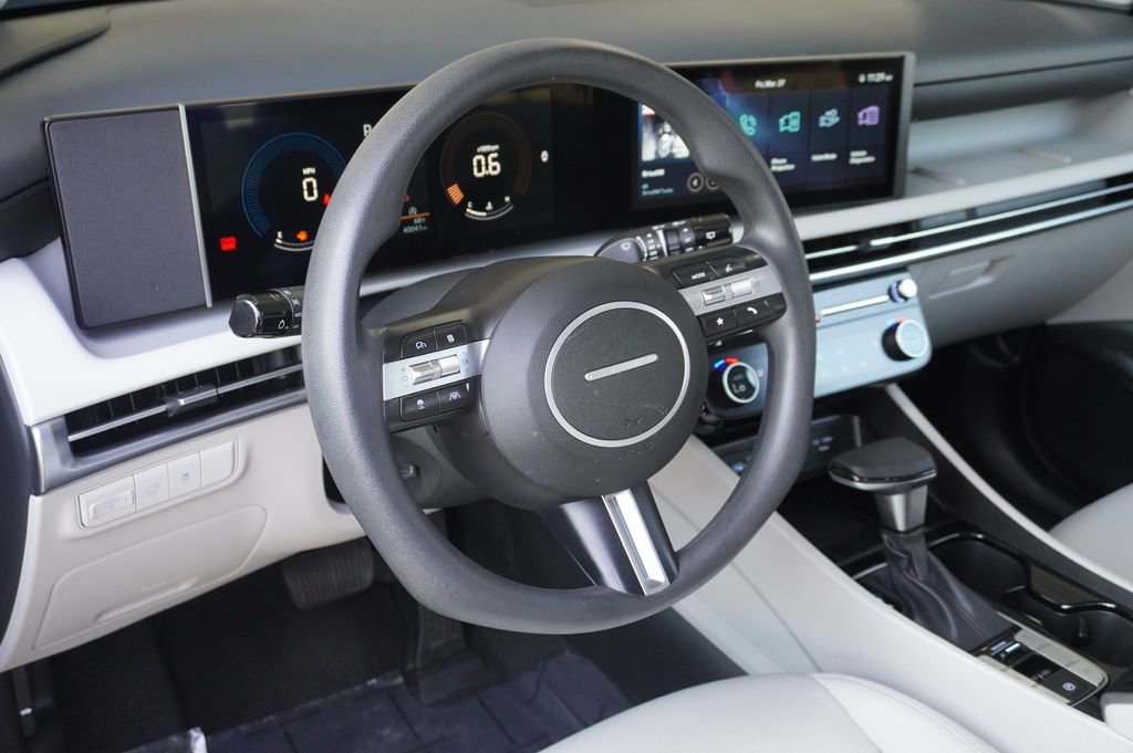 Used 2025 Hyundai Tucson SEL image 13