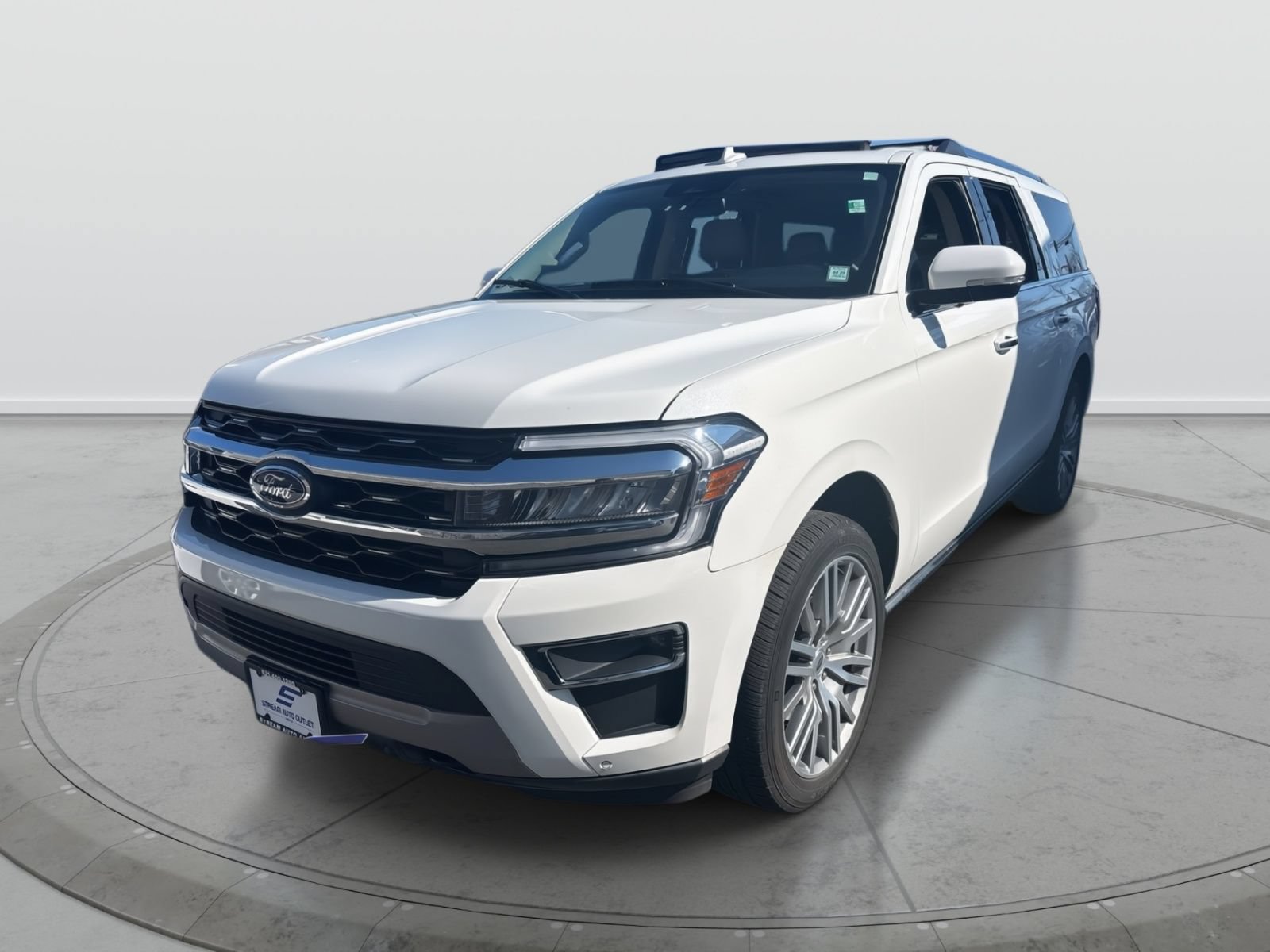 Used 2022 Ford Expedition Max Limited AWD/4WD image 3