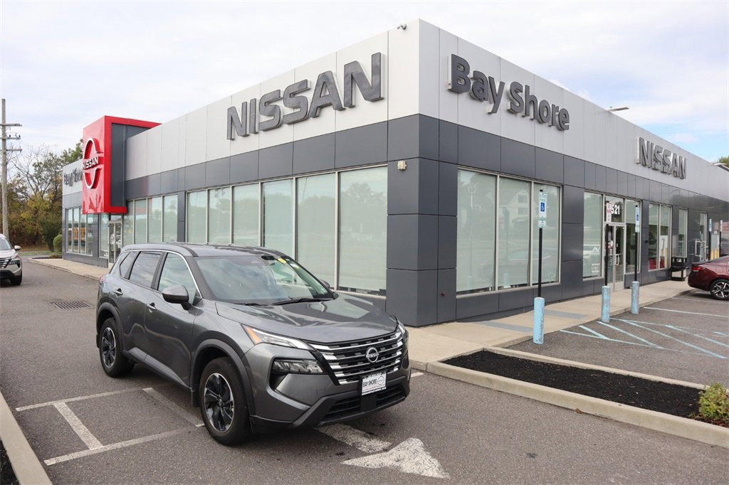 Certified 2025 Nissan Rogue SV