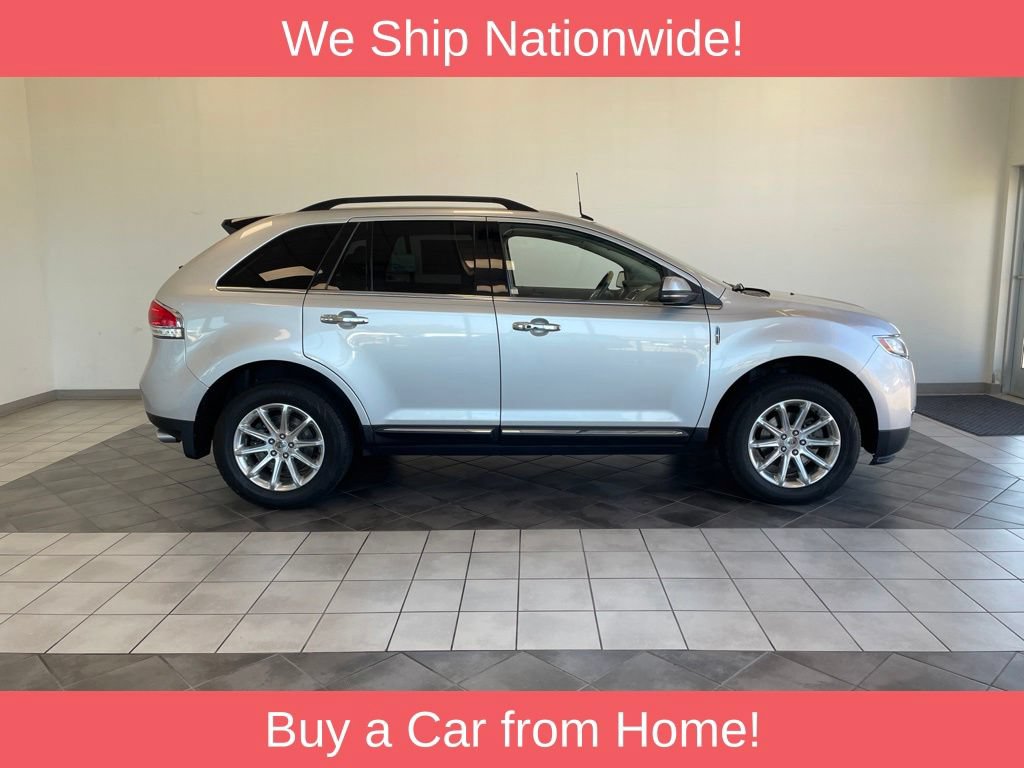 Used 2013 Lincoln MKX FWD image 4