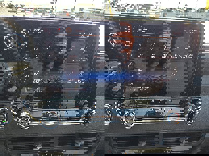 Used 2023 Chevrolet Colorado W/T image 16