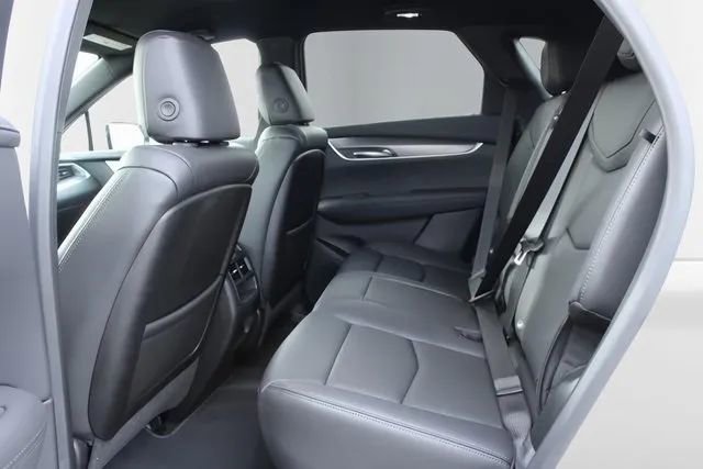 Used 2025 Cadillac XT5 Luxury image 25