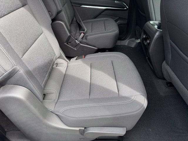New 2027 Chevrolet Traverse LT w/ Driver Confidence Package FWD image 13