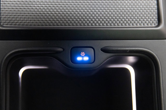 Used 2023 Land Rover Range Rover SE image 20