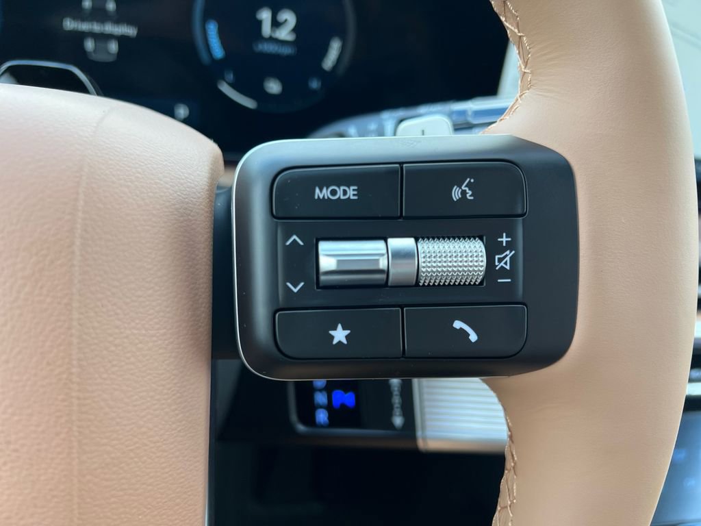 New 2025 Hyundai Santa Fe Limited image 13