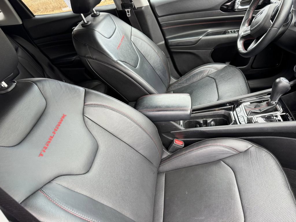 Used 2022 Jeep Compass Trailhawk w/ Trailhawk Elite Group image 27