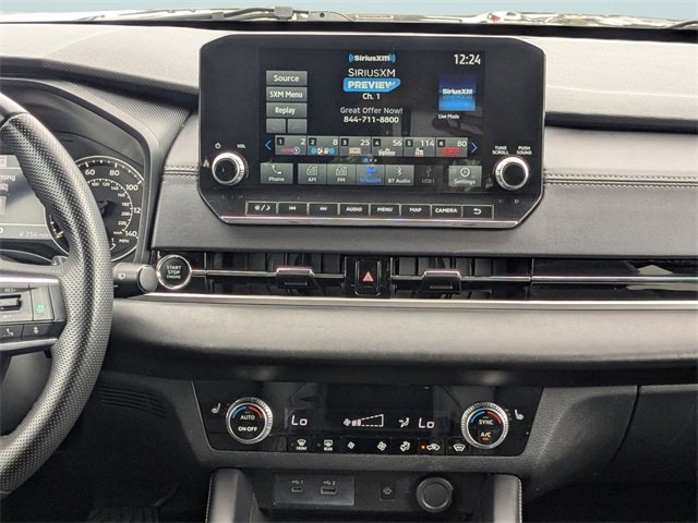 Used 2024 Mitsubishi Outlander SE image 17