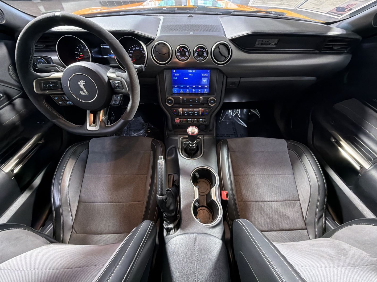 Used 2019 Ford Mustang Shelby GT350 w/ Technology Package RWD image 36