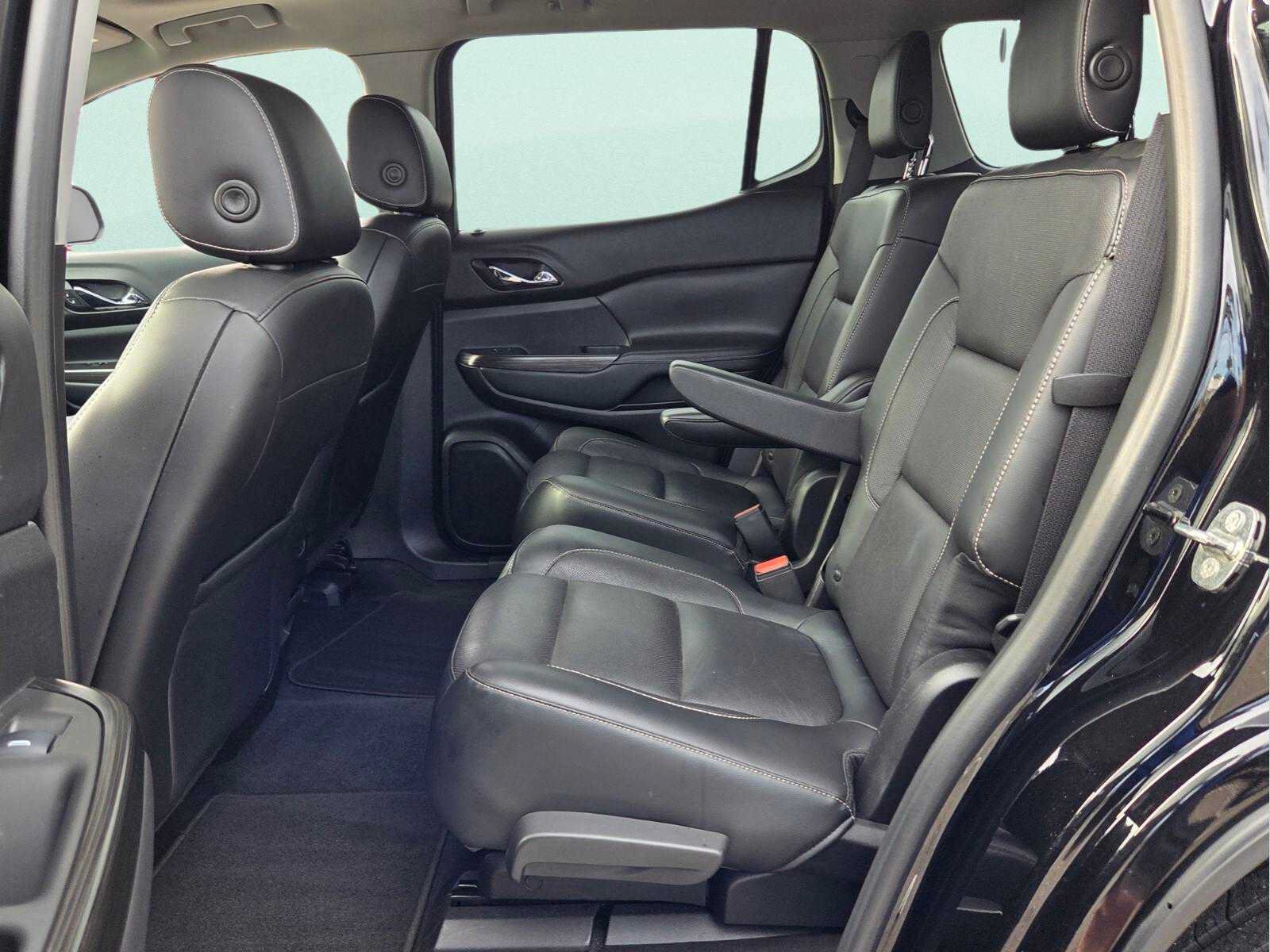 Used 2017 GMC Acadia SLT FWD image 8