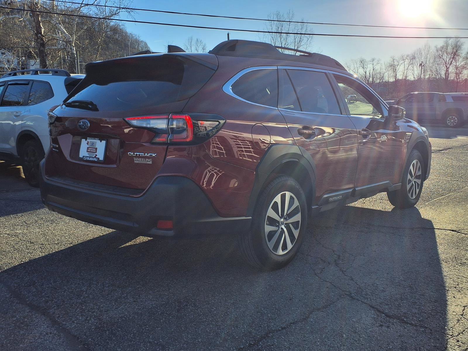 Certified 2025 Subaru Outback Premium image 3